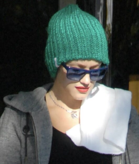 Motemamma Gwen Stefani frisker opp hverdagen med knallfarger. Foto: All Over Press Motemamma Gwen Stefani frisker opp hverdagen med knallfarger. Foto: All Over Press