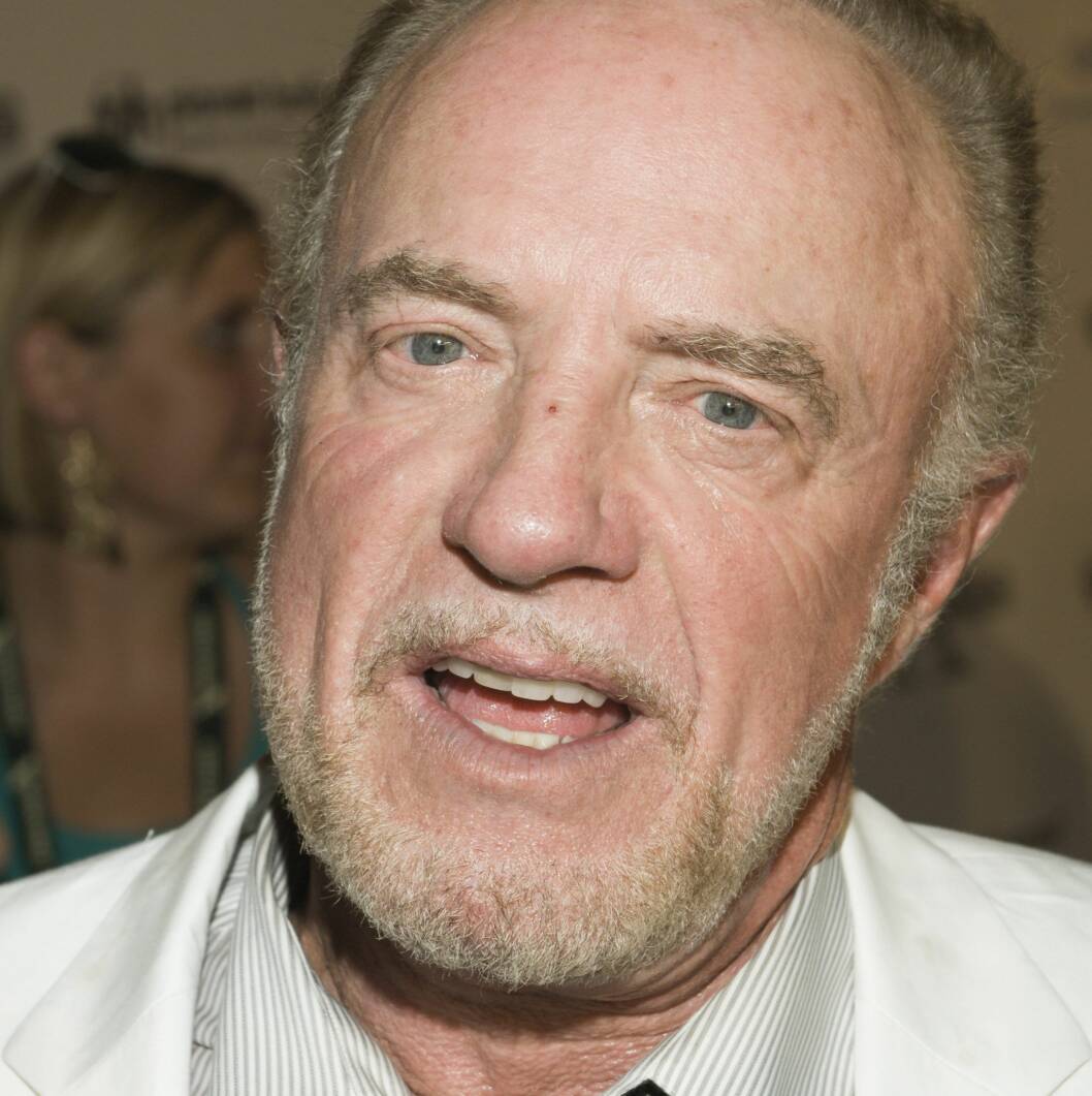 STØTTER McCAIN:James CaanSkuespiller. Caan er kanskje aller mest kjent for sin rolle som Sonny Corleone i Gudfaren fra 1972, som han også ble Oscar-nominert for. Foto: All Over Press STØTTER McCAIN:James CaanSkuespiller. Caan er kanskje aller mest kjent for sin rolle som Sonny Corleone i Gudfaren fra 1972, som han også ble Oscar-nominert for. Foto: All Over Press