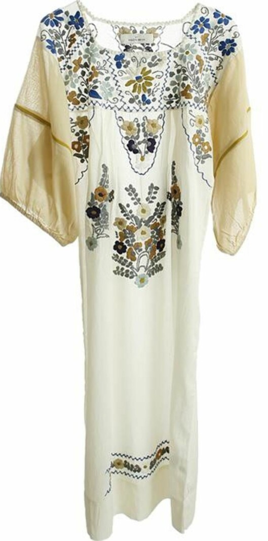 Florlett kjole 70-tallsstil (kr 1700, Malene Birger/Musthaves.dk). Florlett kjole 70-tallsstil (kr 1700, Malene Birger/Musthaves.dk).