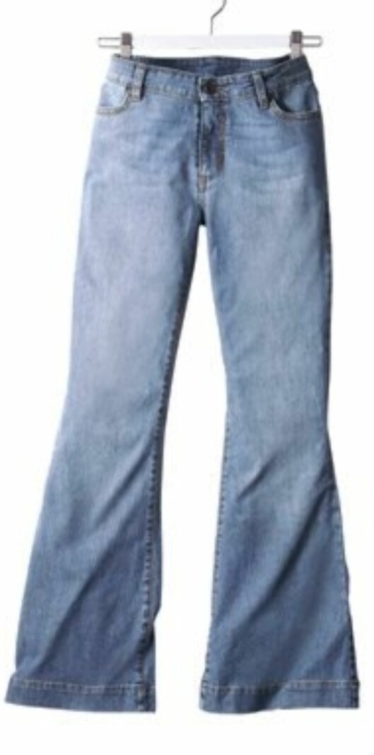 Vid bukse med sleng (kr 350, La Redoute). Vid bukse med sleng (kr 350, La Redoute).