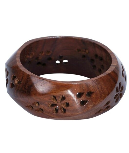 Bredt armbånd med blomsterdetaljer (kr 70, Ellos). Bredt armbånd med blomsterdetaljer (kr 70, Ellos).