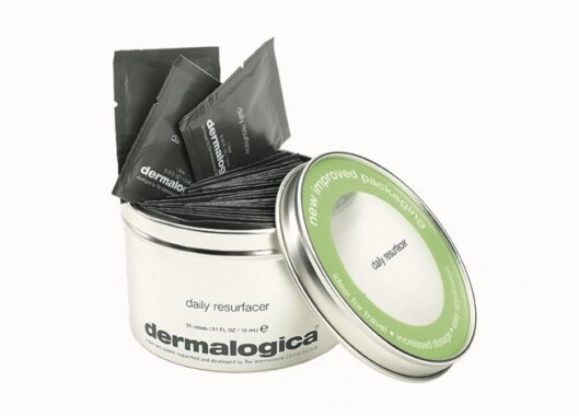 Dermalogica Daily Resurfacer er små peeling-pads som gir klar, frisk hud (kr 845/48 stk). Dermalogica Daily Resurfacer er små peeling-pads som gir klar, frisk hud (kr 845/48 stk).