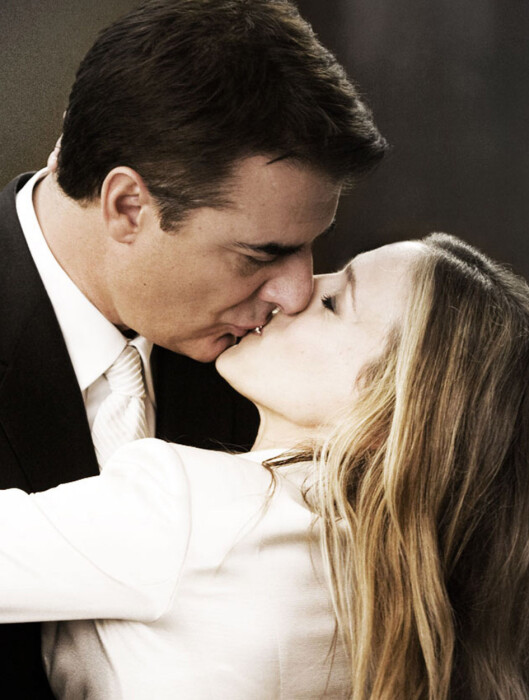<strong>Sex in the city:</strong> the movie. Endelig kunne Carrie (Sarah Jessica Parker) og Mr. Big (Chris Noth) kysse hverandre som rette ektefolk. Foto: All Over Press <strong>Sex in the city:</strong> the movie. Endelig kunne Carrie (Sarah Jessica Parker) og Mr. Big (Chris Noth) kysse hverandre som rette ektefolk. Foto: All Over Press