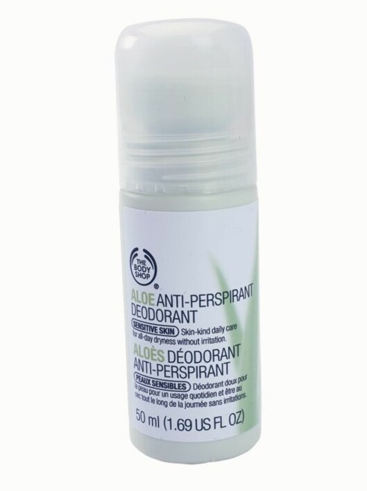 Helt naturlig:Body Shop Aloe Antiperspirant er uten fargestoffer, parfyme og tilsettingsstoffer. Oppleves mild og beskytter lenge (kr 90/50 ml). Helt naturlig:Body Shop Aloe Antiperspirant er uten fargestoffer, parfyme og tilsettingsstoffer. Oppleves mild og beskytter lenge (kr 90/50 ml).