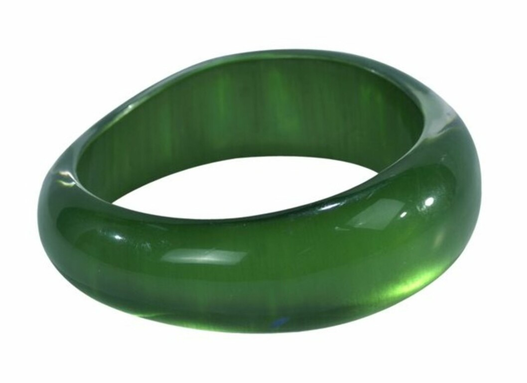 Grønt og vårskjønt armbånd i plast (kr 60, Ellos). Grønt og vårskjønt armbånd i plast (kr 60, Ellos).