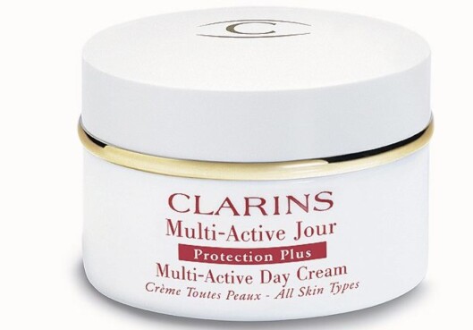 Clarins Multi Active Day Cream skal beskytte mot slitasjefaktorer som forurensing og kulde, og gi godt med fuktighet til huden (kr 485). Clarins Multi Active Day Cream skal beskytte mot slitasjefaktorer som forurensing og kulde, og gi godt med fuktighet til huden (kr 485).