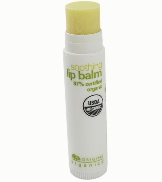 Origins Soothing Lip Balm skal fukte leppene i dybden og beskytte mot forurensning. Den inneholder 97 prosent økologiske ingredienser (kr 80). Origins Soothing Lip Balm skal fukte leppene i dybden og beskytte mot forurensning. Den inneholder 97 prosent økologiske ingredienser (kr 80).