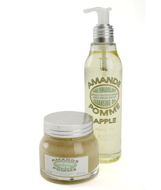 Eple og kanel-serien fra det franske merket L'Occitane er deilig ansiktspleie med oppstrammende effekt. Cleansing Oil (kr 150/200 ml) og Sweet Peel (kr 250/100 ml). Eple og kanel-serien fra det franske merket L'Occitane er deilig ansiktspleie med oppstrammende effekt. Cleansing Oil (kr 150/200 ml) og Sweet Peel (kr 250/100 ml).