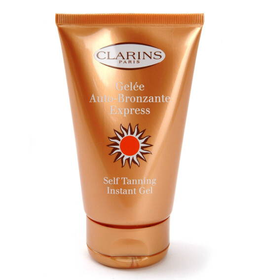 Brun på et øyeblikk med Clarins Self Tan Gel (kr 210/125 ml). Brun på et øyeblikk med Clarins Self Tan Gel (kr 210/125 ml).