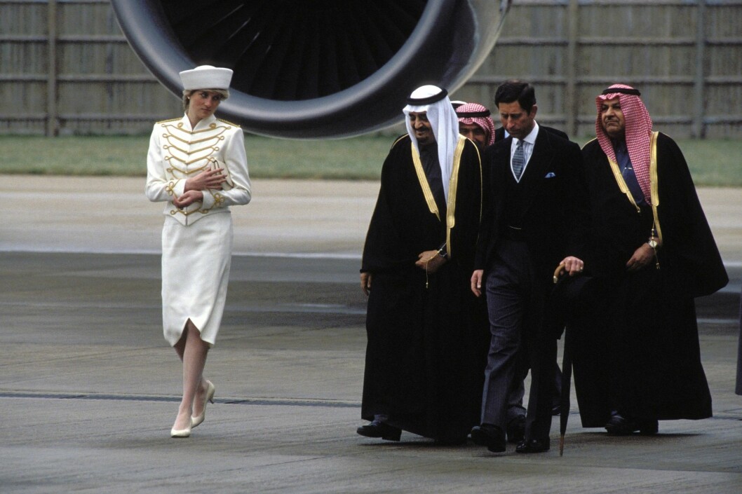 Diana og Charles tok i mot King Fahd av Saudi Arabia i London, 1987. Diana og Charles tok i mot King Fahd av Saudi Arabia i London, 1987.