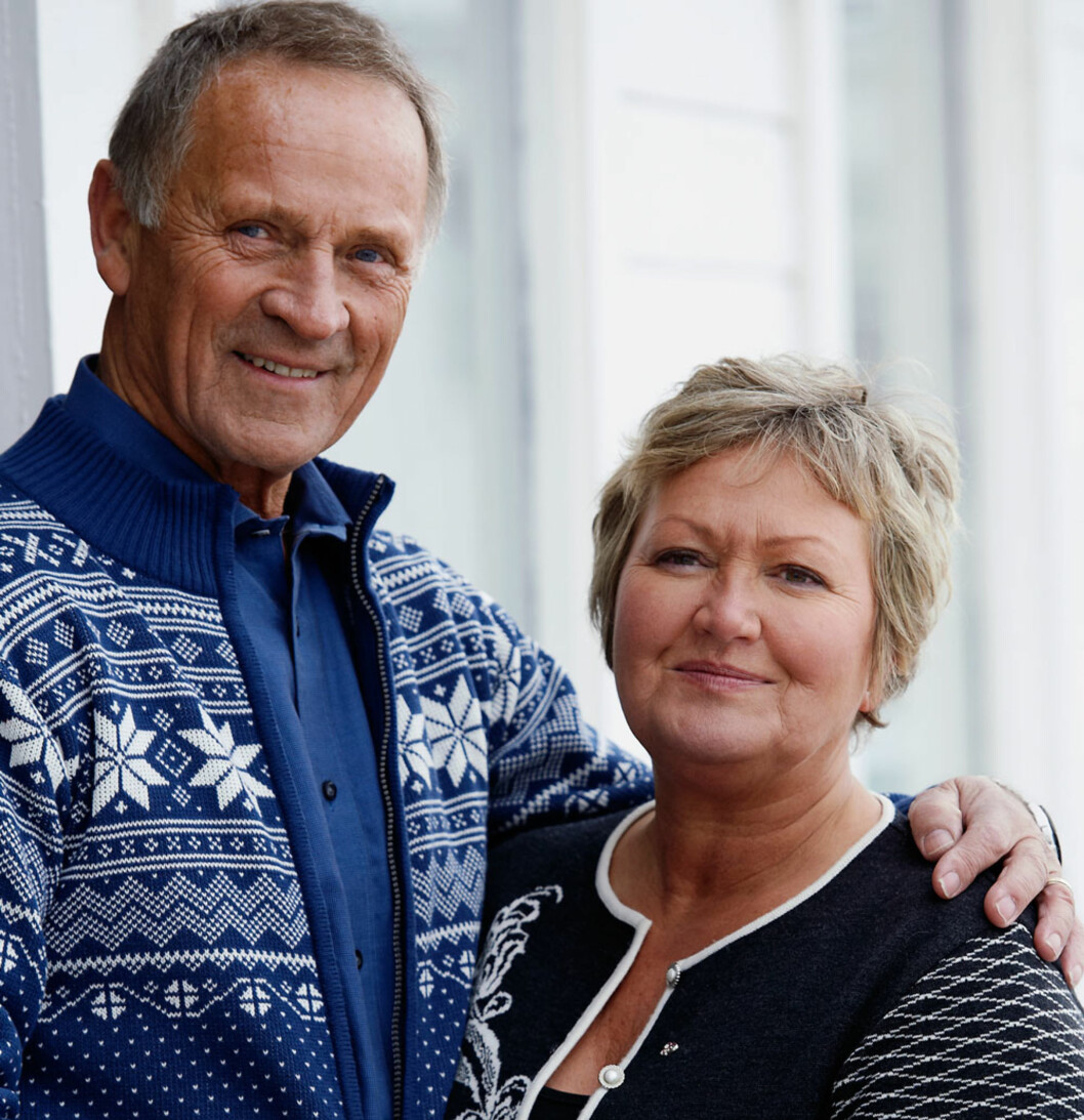 – Jeg har veldig snill sjef, sier Ingebjørg Ribe Rudihagen om mannen Juul – og får ikke fullrost ham for tålmodigheten og hjelpen i årene etter ulykken. – Jeg har veldig snill sjef, sier Ingebjørg Ribe Rudihagen om mannen Juul – og får ikke fullrost ham for tålmodigheten og hjelpen i årene etter ulykken.