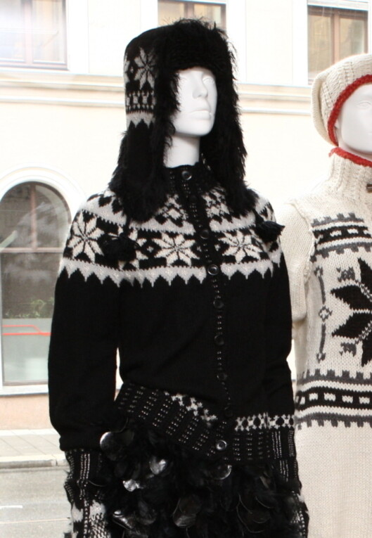 <strong>NORSK:</strong> Kofte, og lue designet av Tine Solheim. Foto: Per Ervland <strong>NORSK:</strong> Kofte, og lue designet av Tine Solheim. Foto: Per Ervland