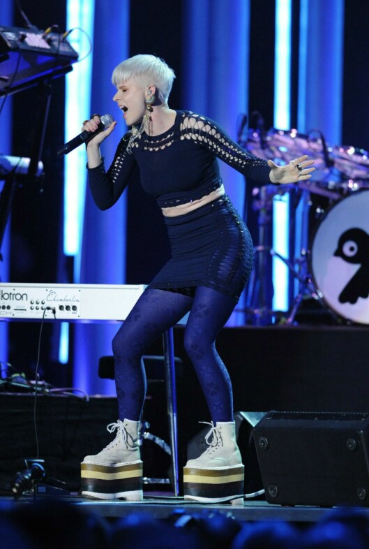 ELSKER FLATFORMS: Den svenske hitmaskinen Robyn er selvsagt først ute med det siste. Foto: All Over Press ELSKER FLATFORMS: Den svenske hitmaskinen Robyn er selvsagt først ute med det siste. Foto: All Over Press