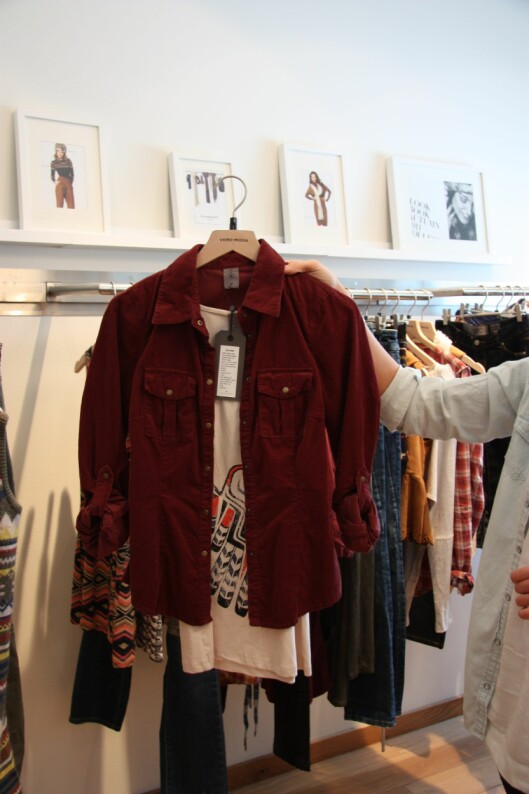 CORDFLØY: Det myke stoffet blir med oss videre. Foto: Tone Ra Pedersen CORDFLØY: Det myke stoffet blir med oss videre. Foto: Tone Ra Pedersen