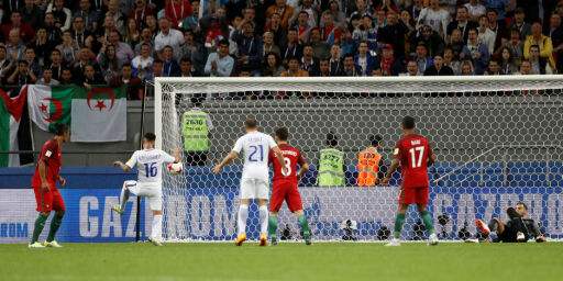 image: Til tross for vanvittig dobbeltbom er Chile finaleklare: - Det er det sykeste