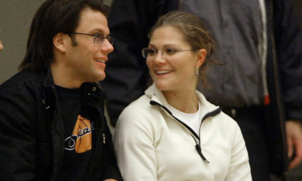 LANGVARIG FORHOLD: Kronprinsesse Victoria avbildet sammen med prins Daniel, den gang Daniel Westling, høsten 2003. Foto: AFP/ NTB scanpix LANGVARIG FORHOLD: Kronprinsesse Victoria avbildet sammen med prins Daniel, den gang Daniel Westling, høsten 2003. Foto: AFP/ NTB scanpix