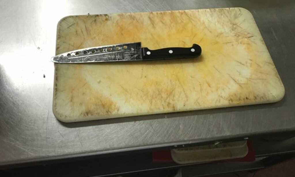 HER TILBEREDES MAT: Mattilsynet var ikke tilfreds med renholdet i mer enn halvparten av virksomhetene de besøkte i en aksjon gjennomført i vår. Foto: Mattilsynet HER TILBEREDES MAT: Mattilsynet var ikke tilfreds med renholdet i mer enn halvparten av virksomhetene de besøkte i en aksjon gjennomført i vår. Foto: Mattilsynet