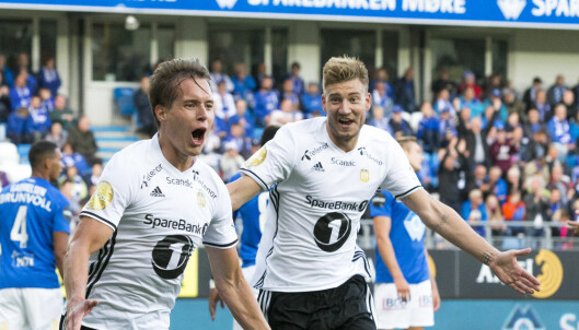Konradsen trodde ikke sine egne øyne: - Hva er det du driver med, Nicklas Bendtner? Konradsen trodde ikke sine egne øyne: - Hva er det du driver med, Nicklas Bendtner?