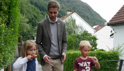 KrF-Hareides krav til regjering med Erna: Maks 15 elever per klasse KrF-Hareides krav til regjering med Erna: Maks 15 elever per klasse