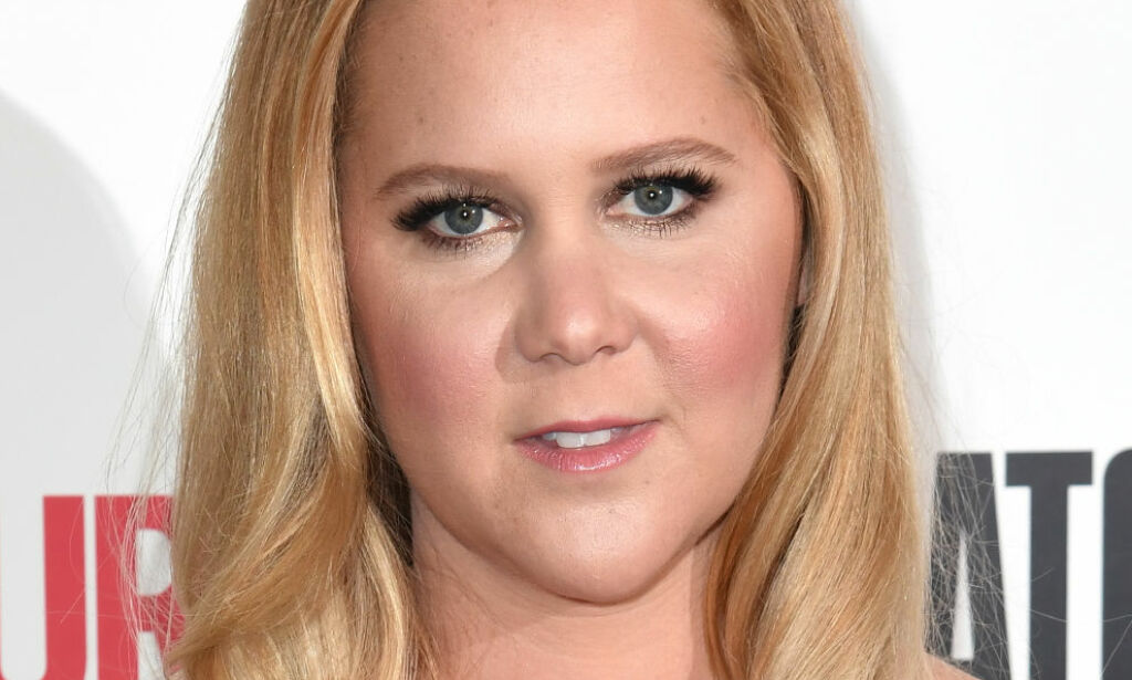 image: Komiker Amy Schumer ble beskyldt for å kreve mer penger for show på Netflix. Nå svarer hun på kritikken