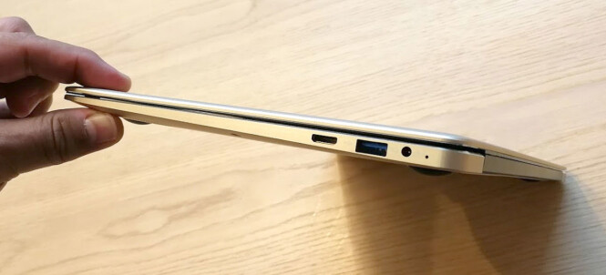 <strong>VELDREID OG VELKJENT:</strong> Designen har vi sett på en rekke ultrabooks de senere årene. Foto: Bjørn Eirik Loftås <strong>VELDREID OG VELKJENT:</strong> Designen har vi sett på en rekke ultrabooks de senere årene. Foto: Bjørn Eirik Loftås