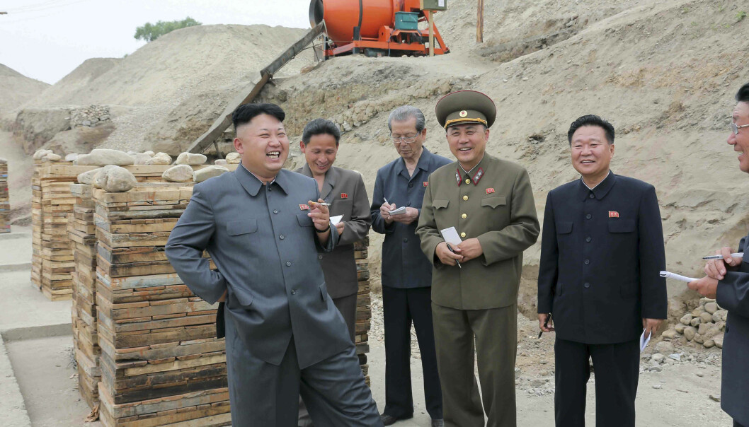 - Da kjæresten ba 15 år gamle Kim Jong-un om å kutte røyken, sprakk det for ham - Da kjæresten ba 15 år gamle Kim Jong-un om å kutte røyken, sprakk det for ham