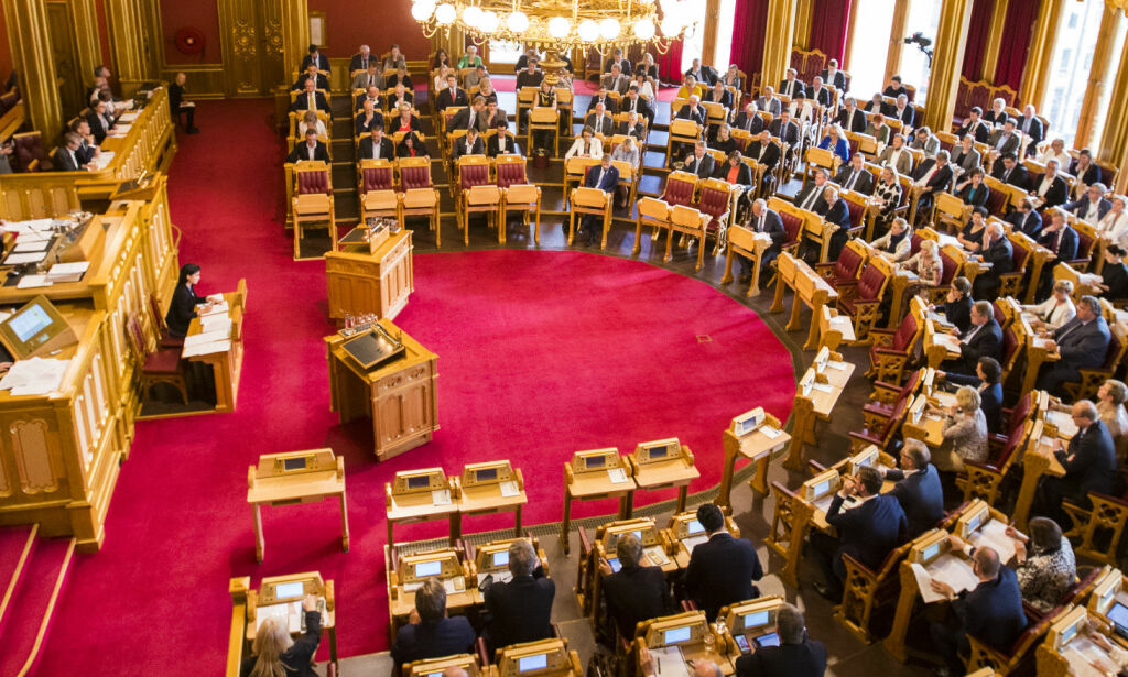 image: Slår alarm etter alderssjokk på Stortinget: - Ikke bra