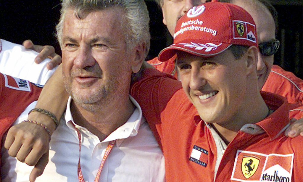 GAMLE VENNER: Willi Weber og Michael Schumacher i 2001. Foto: AP Photo/Daniel Maurer GAMLE VENNER: Willi Weber og Michael Schumacher i 2001. Foto: AP Photo/Daniel Maurer