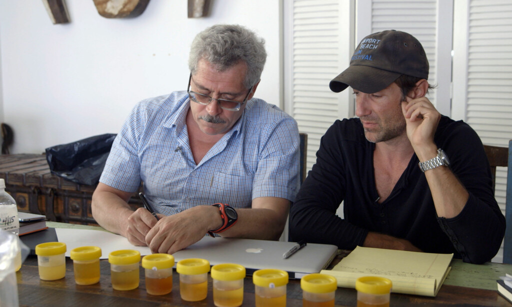 BLE VENNER: Filmskaper Bryan Vogel og tidligere sjef for antidoping-laboratoriet i Moskva, Grigorij Rodtsjenkov. Foto: Netflix BLE VENNER: Filmskaper Bryan Vogel og tidligere sjef for antidoping-laboratoriet i Moskva, Grigorij Rodtsjenkov. Foto: Netflix