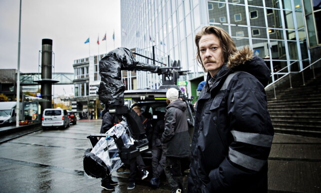 PÅ SETT: Skuespiller Kristoffer Joner spiller geologen Kristian Ekjord i katastrofefilmen «Skjelvet». Foto: Nina Hansen / Dagbladet PÅ SETT: Skuespiller Kristoffer Joner spiller geologen Kristian Ekjord i katastrofefilmen «Skjelvet». Foto: Nina Hansen / Dagbladet