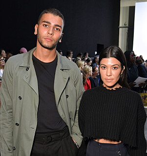 MOTERIKTIG: Kourtney og Younes sammen på moteuken i Paris i september. Foto: Shutterstock MOTERIKTIG: Kourtney og Younes sammen på moteuken i Paris i september. Foto: Shutterstock