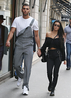 FORELSKET: Kourtney og hennes ny flamme Younes sammen i Paris tidligere i år. Foto: Shutterstock FORELSKET: Kourtney og hennes ny flamme Younes sammen i Paris tidligere i år. Foto: Shutterstock