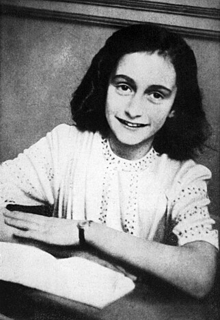 BLE SKJULT: Jødiske Anne Frank, som skrev sin verdenskjente dagbok fra livet i skjul. Arkivfoto: Scanpix BLE SKJULT: Jødiske Anne Frank, som skrev sin verdenskjente dagbok fra livet i skjul. Arkivfoto: Scanpix