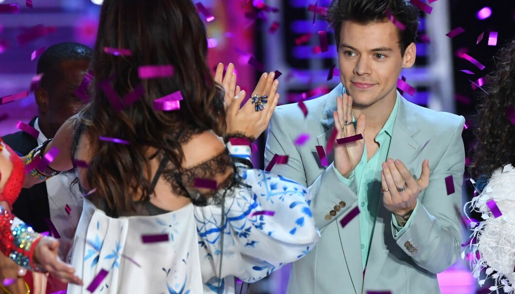 <strong>PÅ SCENEN:</strong> Harry Styles. Foto: NTB Scanpix <strong>PÅ SCENEN:</strong> Harry Styles. Foto: NTB Scanpix
