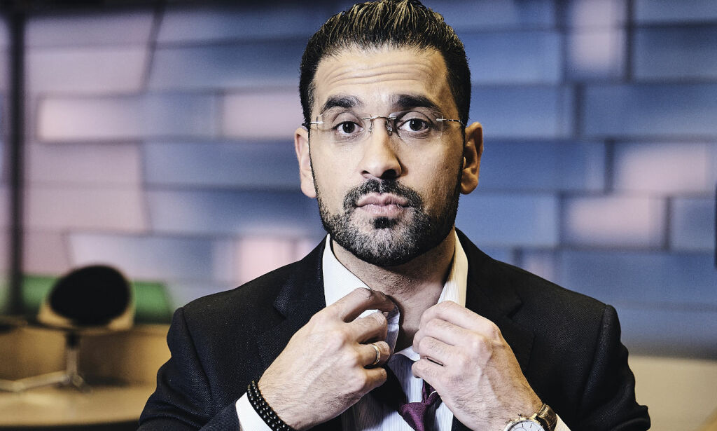 image: - Satt i bås med terrorister og jihadister