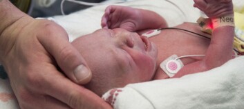 Kvinne fødte baby med en annen kvinnes livmor Kvinne fødte baby med en annen kvinnes livmor