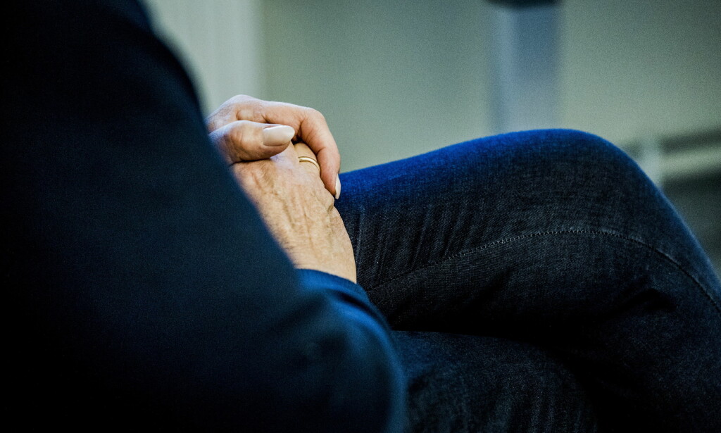 - LETTERE Å SNAKKE OM KREFT: Kvinnen (56), som Dagbladet har snakket med, forteller at hun ikke skjønner hvorfor hun ventet så lenge med operasjon. Foto: Christian Roth Christensen - LETTERE Å SNAKKE OM KREFT: Kvinnen (56), som Dagbladet har snakket med, forteller at hun ikke skjønner hvorfor hun ventet så lenge med operasjon. Foto: Christian Roth Christensen