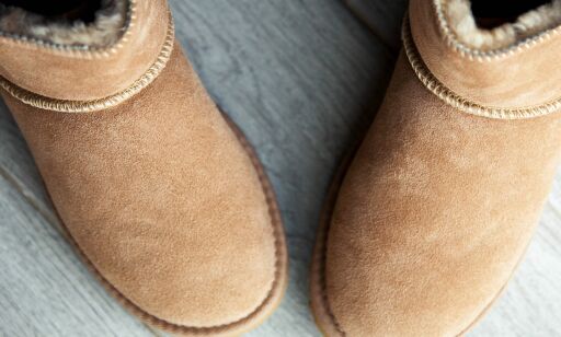 image: Mente eksklusive Ugg-støvler var tøfler, ble nektet adgang til loungen