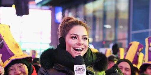 image: Stjerna overrasket hele Times Square: Giftet seg på direkten