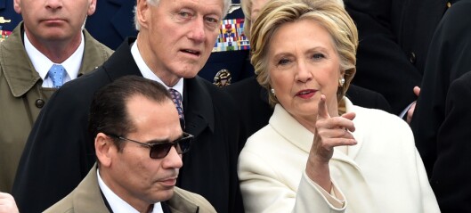Hevder FBI har gjenopptatt Clinton-gransking: «En farse» Hevder FBI har gjenopptatt Clinton-gransking: «En farse»