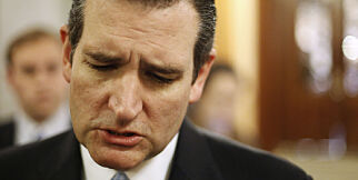 U.S. Senator Ted Cruz (R-TX) talks to reporters after the Senate passed at $1.1 trillion spending bill following a long series of votes, many on procedural matters or to confirm members of the Obama administration, at the U.S. Capitol in Washington December 13, 2014. The U.S. Senate on Saturday passed a $1.1 trillion spending bill that lifts the threat of a government shutdown as Congress attempts to wrap up a two-year legislative session marked by bitter partisanship and few major accomplishments. REUTERS/Jonathan Ernst (UNITED STATES - Tags: POLITICS BUSINESS TPX IMAGES OF THE DAY)