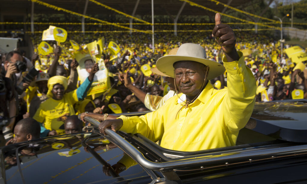 image: Ugandas president hyller Trump: - Det er vår feil