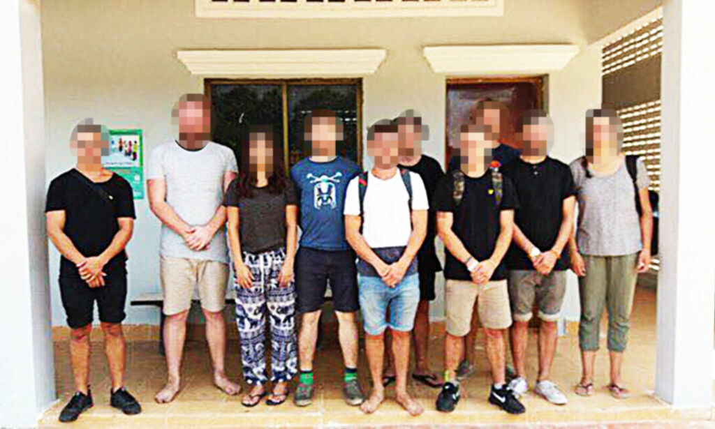 image: Advokaten til nordmann (22) som ble arrestert for «pornografisk dansing» i Kambodsja: - Han er uskyldig