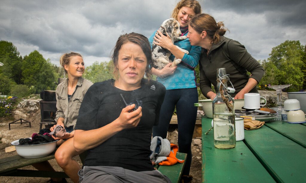 REALITYGJENG: Inga Berit Lein (til høyre) er fortsatt blant de gjenværende deltakerne i «Farmen kjendis». Her sammen med Martine Ek Hagen, Kristine Thybo Hansen og Maiken Wahlstrøm Nilssen. Foto: Alex Iversen / TV 2 REALITYGJENG: Inga Berit Lein (til høyre) er fortsatt blant de gjenværende deltakerne i «Farmen kjendis». Her sammen med Martine Ek Hagen, Kristine Thybo Hansen og Maiken Wahlstrøm Nilssen. Foto: Alex Iversen / TV 2