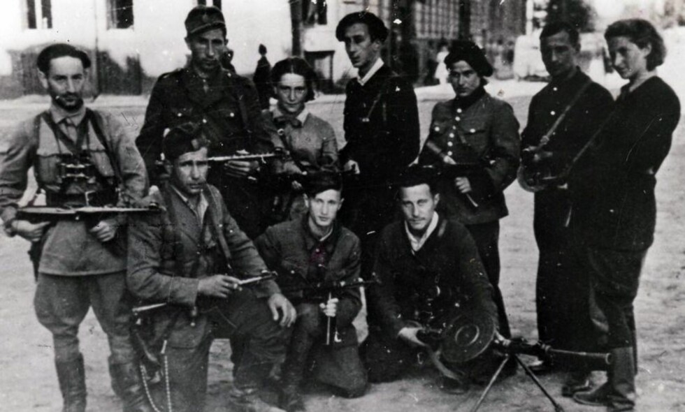 VIRKELIGHETENS «INGLOURIOUS BASTERDS»: Den jødiske hevngruppa planla aksjonene i Bucuresti etter andre verdenskrig. <br>Foto: Yad Vashem The World Holocaust Remembrance Center VIRKELIGHETENS «INGLOURIOUS BASTERDS»: Den jødiske hevngruppa planla aksjonene i Bucuresti etter andre verdenskrig. <br>Foto: Yad Vashem The World Holocaust Remembrance Center