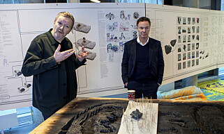 PROSESSEN: Snøhetta-arkitekt Kjetil Trædal Thorsen (til v.) og utbygger Olav Selvaag om utstillingen som forteller prossessen om «Dødshuset». Foto: Anders Grønneberg PROSESSEN: Snøhetta-arkitekt Kjetil Trædal Thorsen (til v.) og utbygger Olav Selvaag om utstillingen som forteller prossessen om «Dødshuset». Foto: Anders Grønneberg