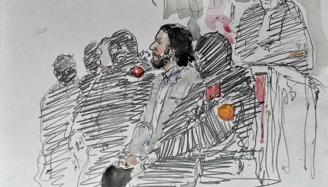 HOVEDMISTENKT: Salah Abdeslam (28) gjengitt i en tegning fra retten i dag. Foto: Scanpix HOVEDMISTENKT: Salah Abdeslam (28) gjengitt i en tegning fra retten i dag. Foto: Scanpix