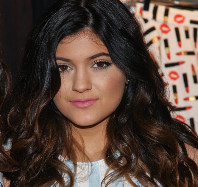 STOR FORANDRING: Kylie Jenner har hatt en drastisk forandring de siste fem årene. Her avbildet i 2013. Foto: NTB Scanpix STOR FORANDRING: Kylie Jenner har hatt en drastisk forandring de siste fem årene. Her avbildet i 2013. Foto: NTB Scanpix