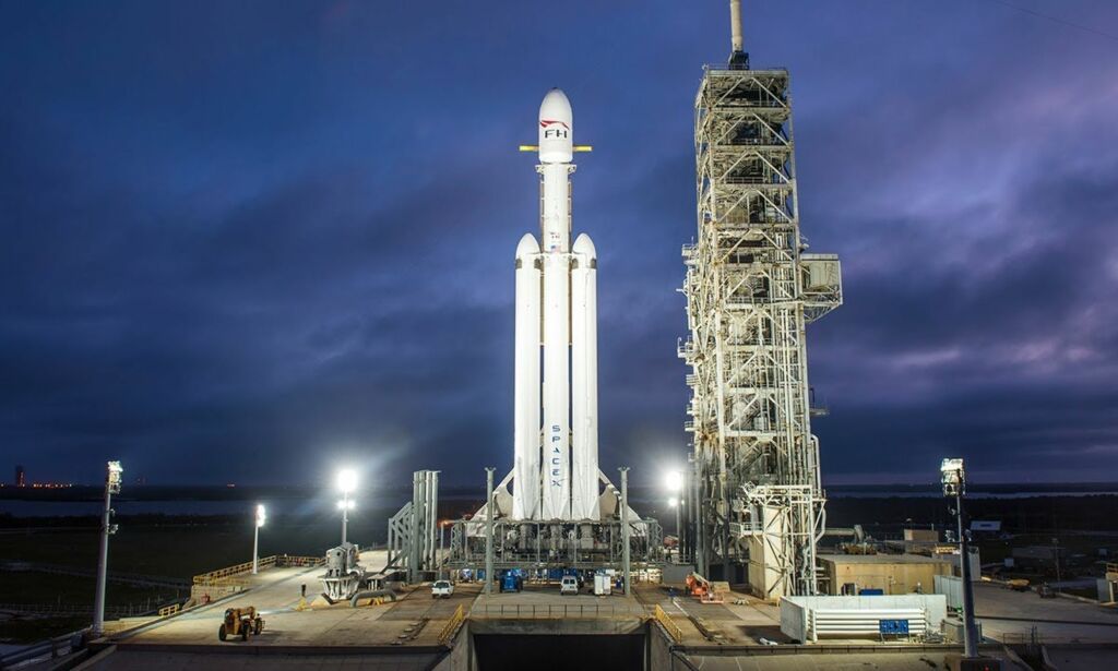 image: Her blir «Falcon Heavy» skutt opp i verdensrommet