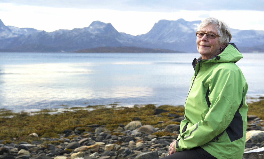 OFTE PÅ TUR på KVALØYA: - Jeg går ofte turer og trener to ganger i uka. Hjertesvikten hemmer meg ikke så mye, og med pacemaker, hjertestarter og fantastisk oppfølging, føler jeg meg trygg, sier Turid Kjellaug Hemmingsen (71). Foto: Ingunn Mælum OFTE PÅ TUR på KVALØYA: - Jeg går ofte turer og trener to ganger i uka. Hjertesvikten hemmer meg ikke så mye, og med pacemaker, hjertestarter og fantastisk oppfølging, føler jeg meg trygg, sier Turid Kjellaug Hemmingsen (71). Foto: Ingunn Mælum